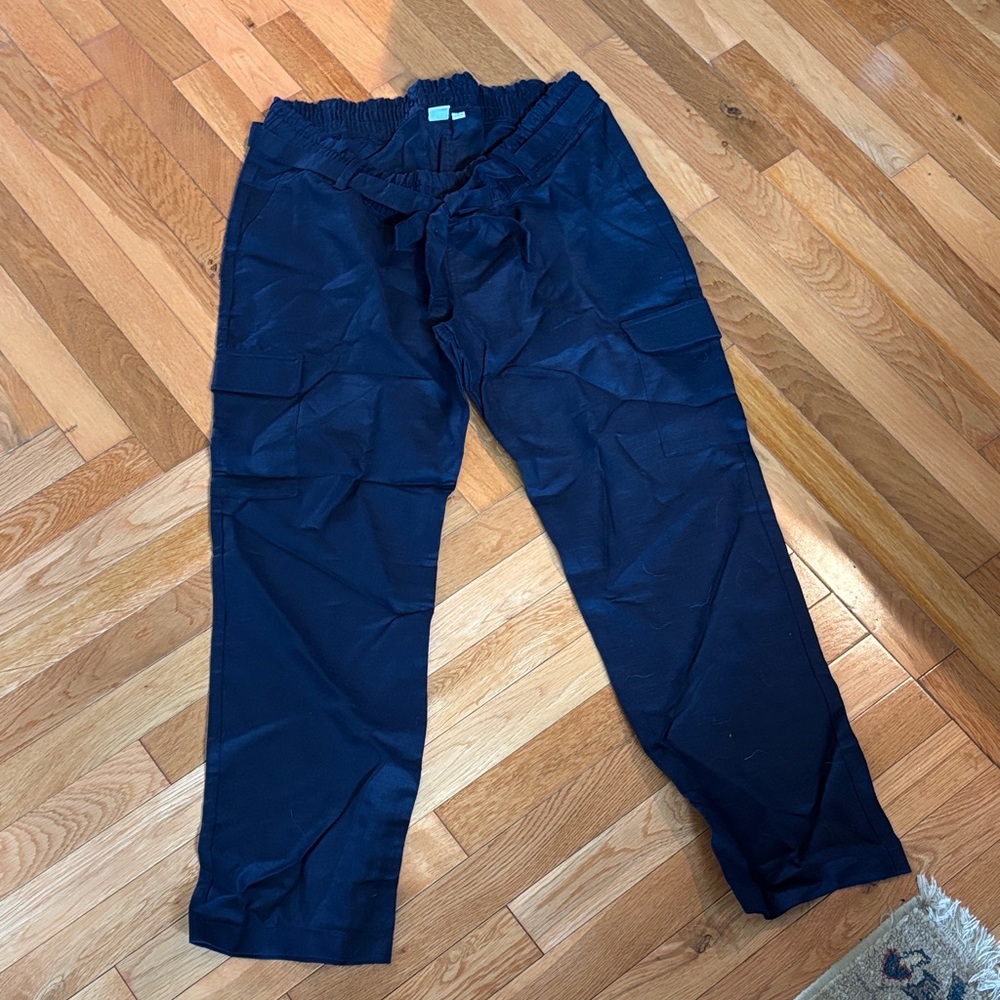 NWT GAP Maternity Linen Cargo Pants
